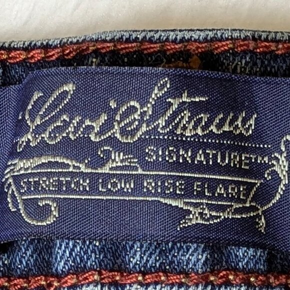 Levi Strauss Denim Jeans Juniors 17 Button Fly Stretch Low Rise Flare Med Wash - Picture 13 of 15
